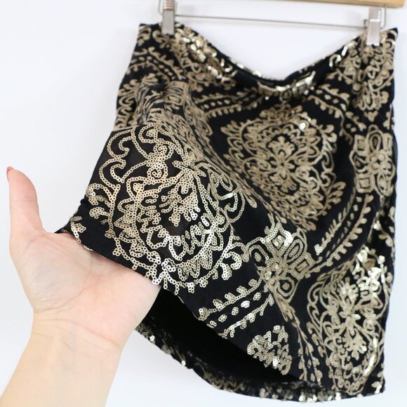 *Le Chateau Black and Gold Sequin Mini Skirt - Picture 5 of 5